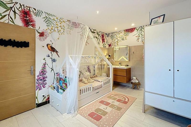 Maison - 156 m² - 5 pièces