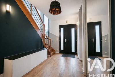 Maison - 189 m² - 9 pièces