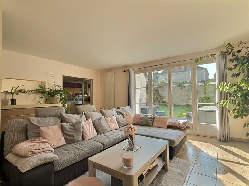 Maison - 165 m² - 8 pièces