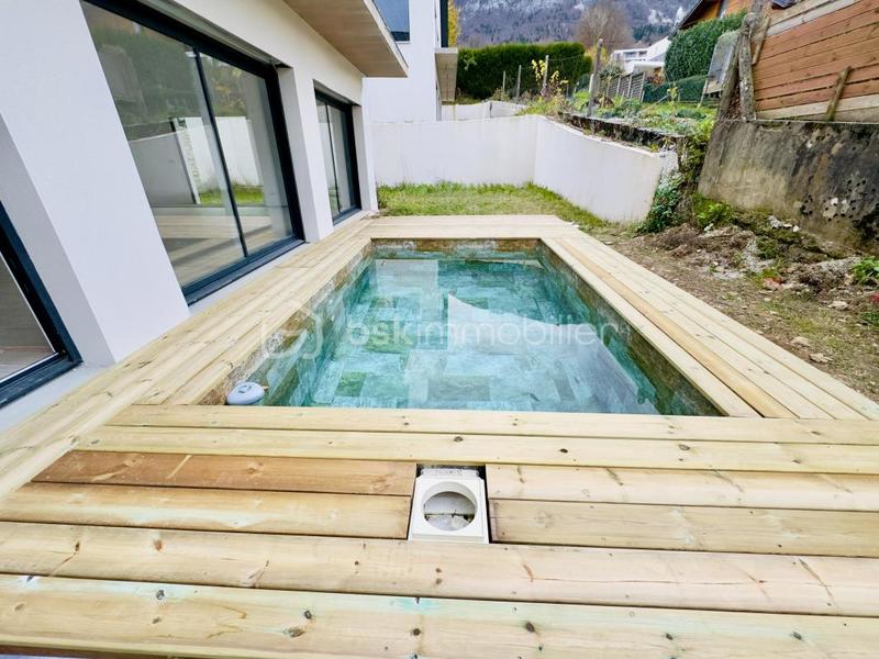 Maison - 120 m² - 4 pièces