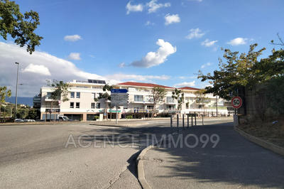 Parking / Garage - 13 m²