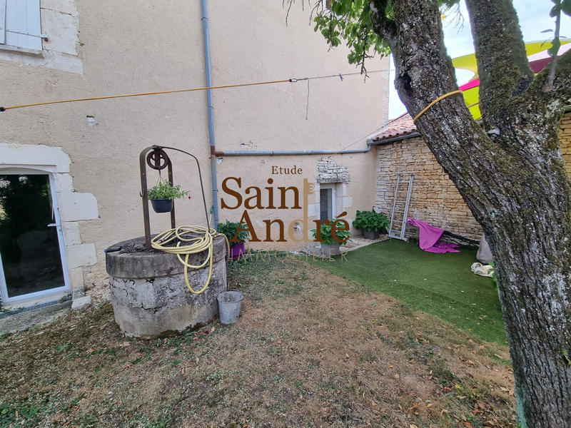 Maison - 230 m² - 7 pièces