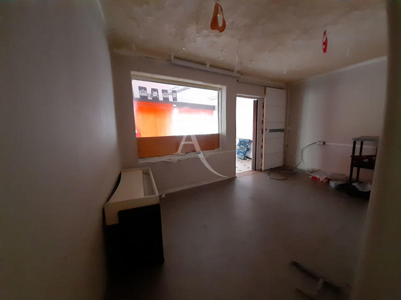 Local commercial - 206 m²