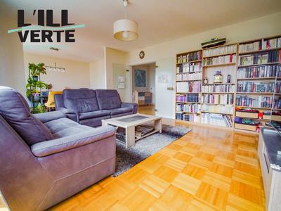 Appartement - 99 m² - 4 pièces