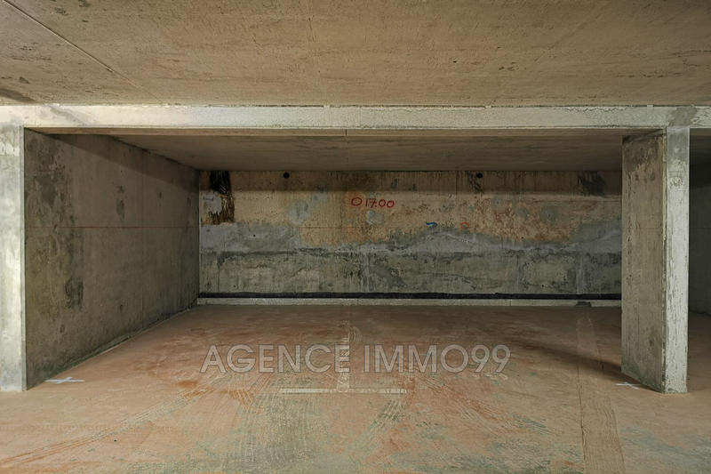 Parking / Garage - 15 m²