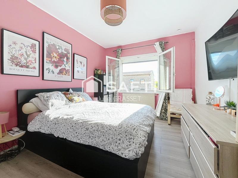 Appartement - 90 m² - 4 pièces