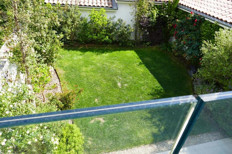 Maison - 221 m² - 5 pièces