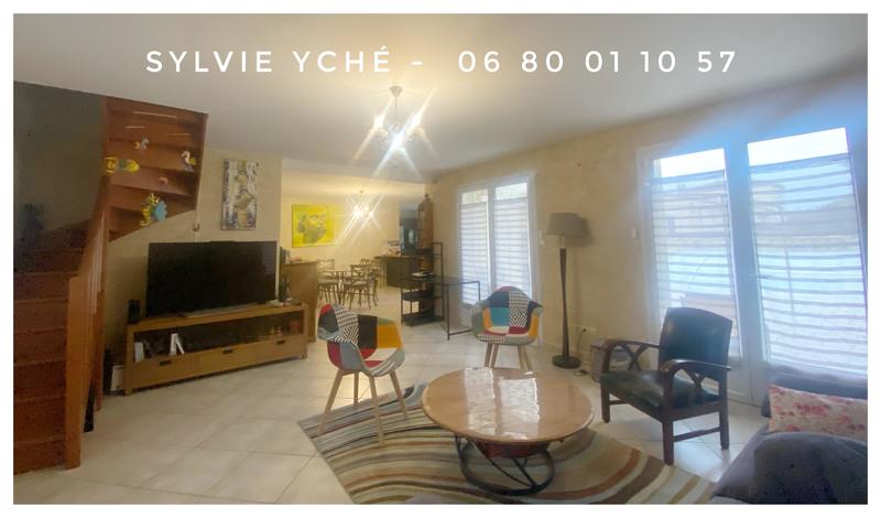 Villa - 152 m² - 6 pièces