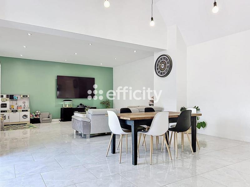 Maison - 150 m² - 6 pièces