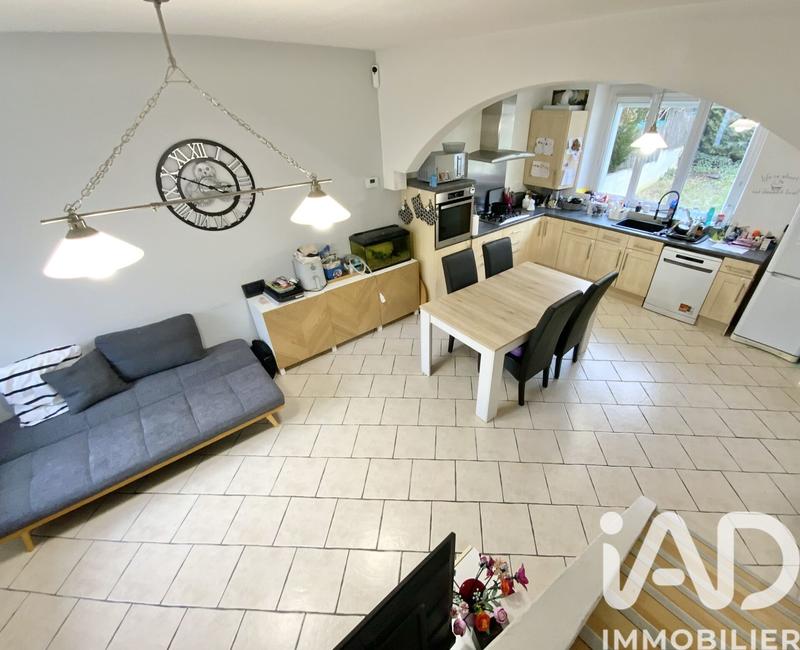 Maison - 101 m² - 5 pièces