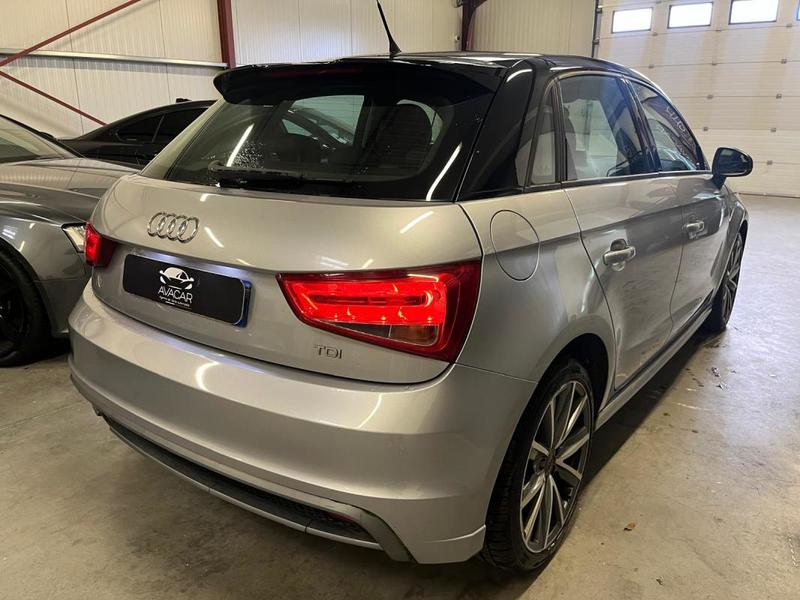 Audi A1 sportback 1.6 Tdi 90 cv s line / Distribution faite