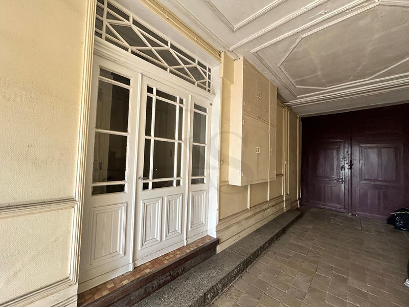 Immeuble - 8 pièces