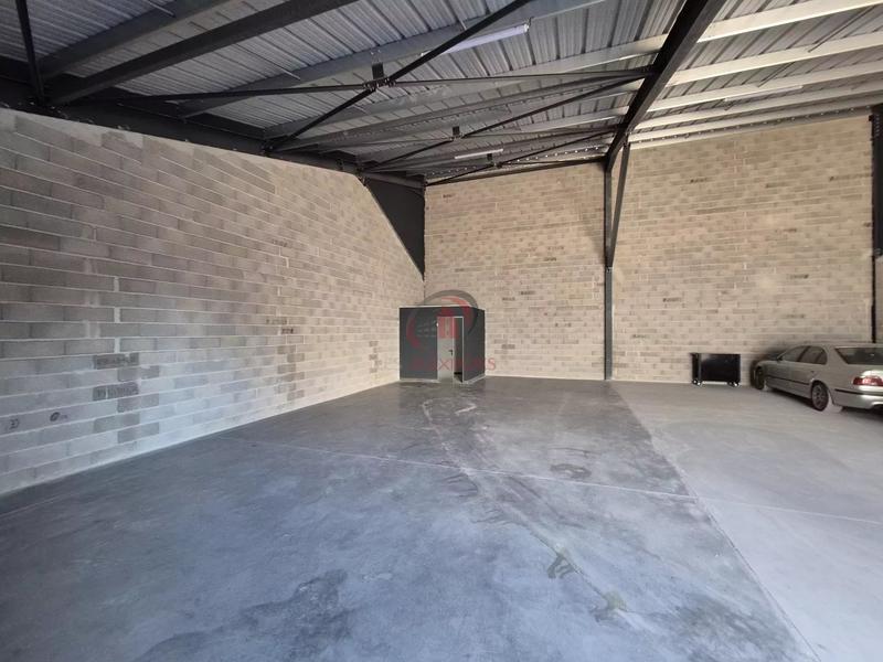 Local d'activités - 200 m² - 1 pièce