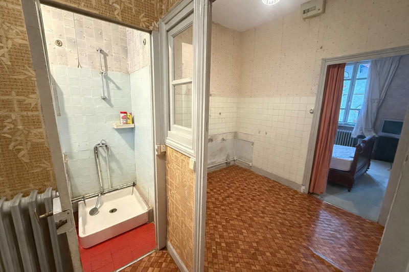 Maison - 151 m² - 10 pièces