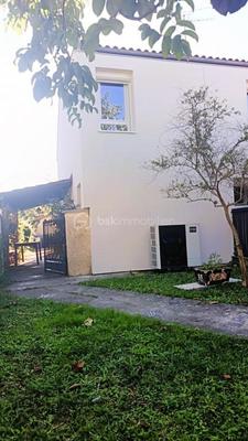 Maison - 108 m² - 6 pièces