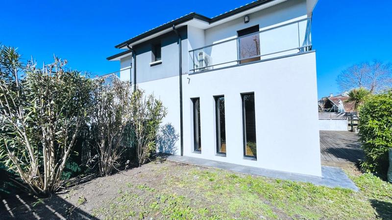 Maison - 155 m² - 6 pièces