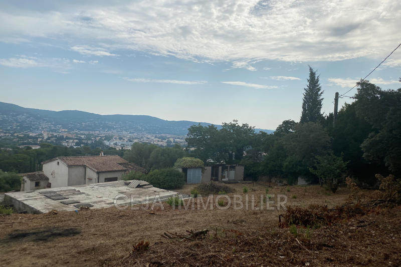 Terrain - 1 104 m²