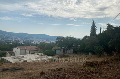 Terrain - 1 104 m²