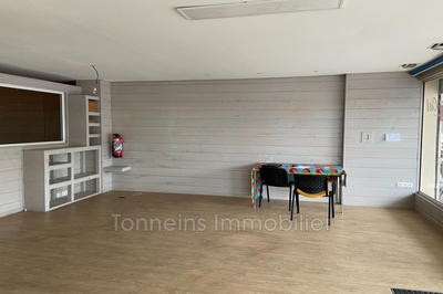 Local commercial - 134 m²