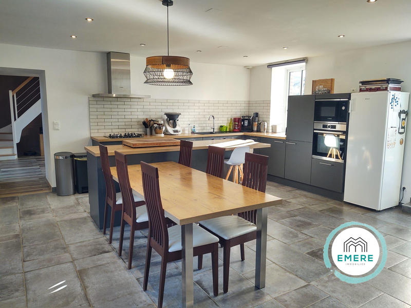 Maison ancienne - 173 m² - 7 pièces