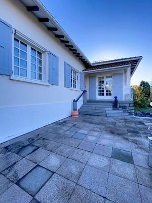 Maison traditionnelle - 130 m² - 5 pièces