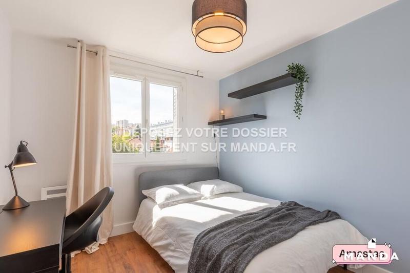 Chambre - 9 m² - 4 pièces