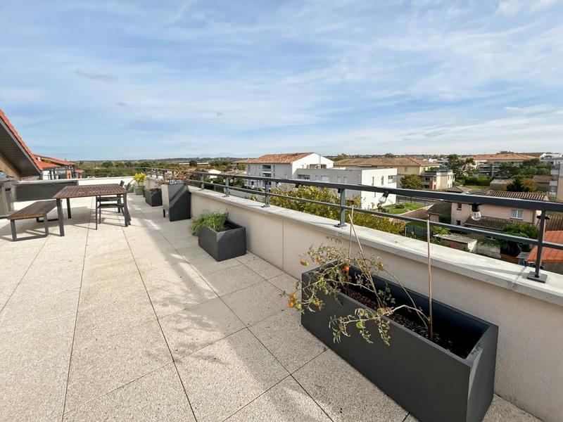 Appartement - 85 m² - 4 pièces