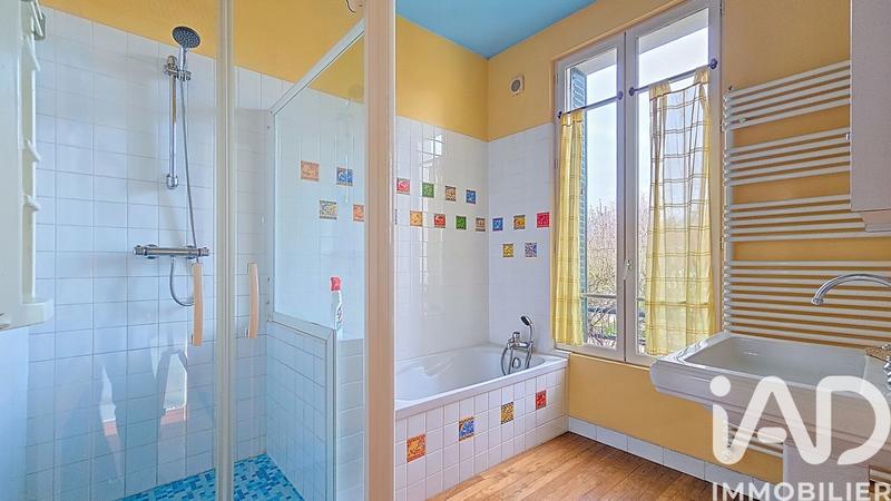 Maison - 140 m² - 6 pièces