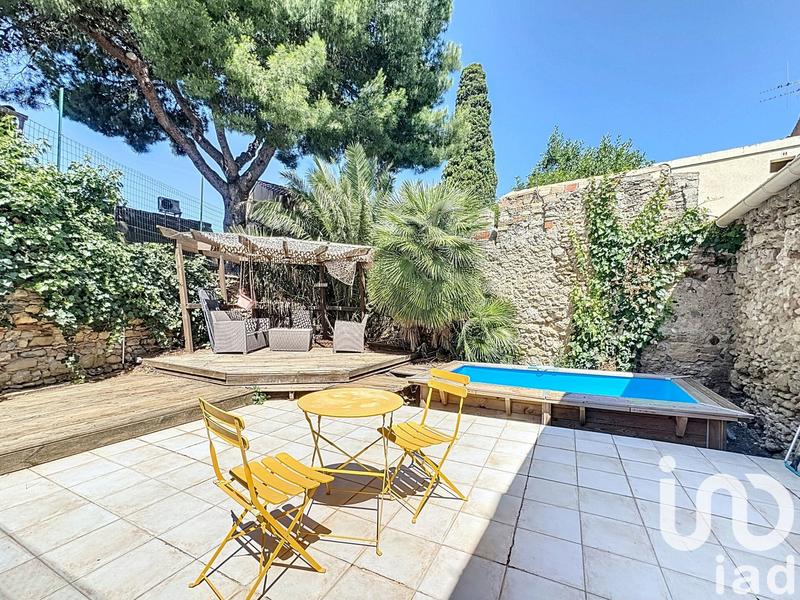 Maison - 250 m² - 6 pièces