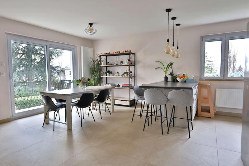 Maison - 95 m² - 4 pièces