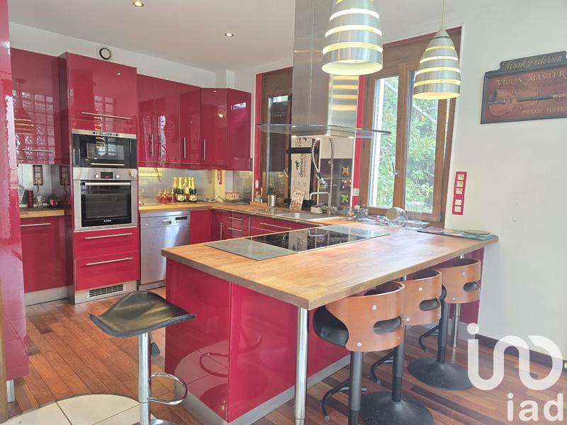 Maison - 141 m² - 7 pièces