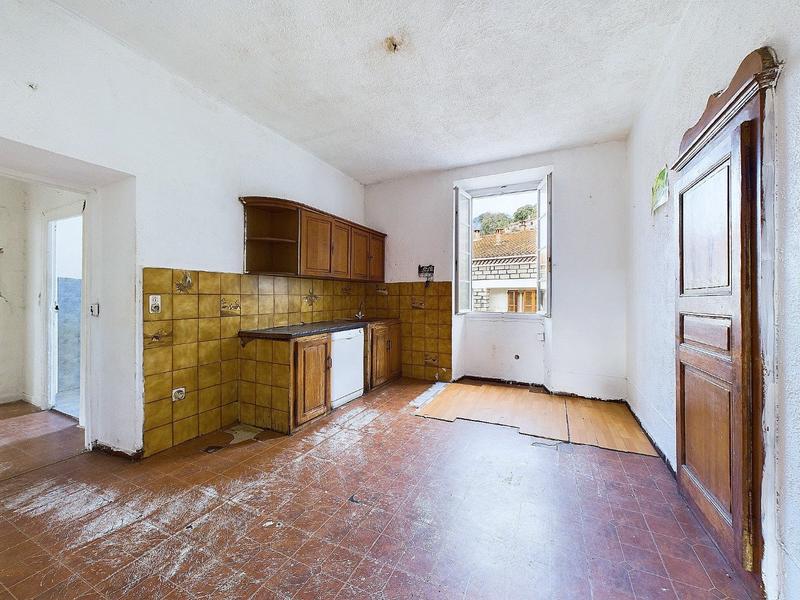 Maison ancienne - 182 m² - 5 pièces