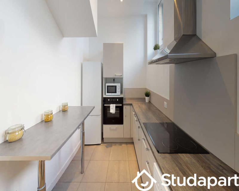 Chambre - 70 m² - 1 pièce