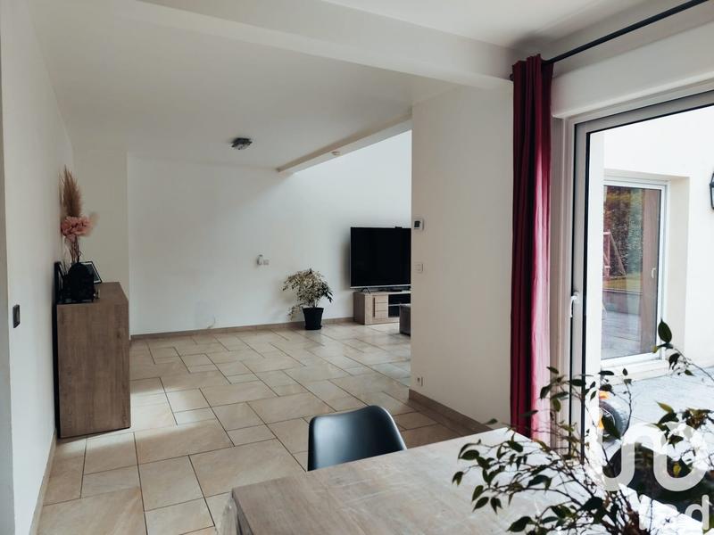Maison - 180 m² - 6 pièces