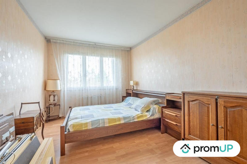 Appartement - 90 m² - 5 pièces