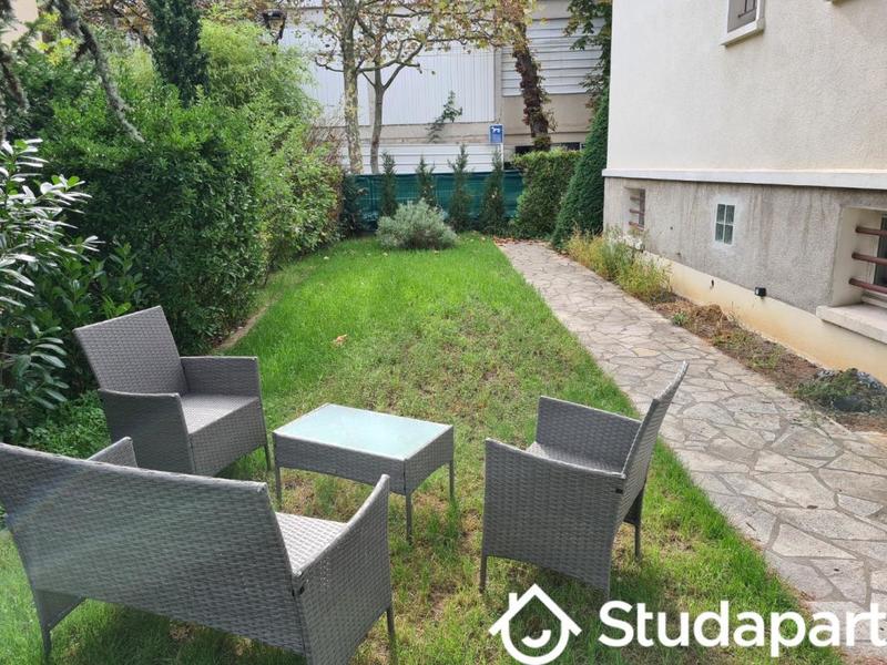 Chambre - 13 m² - 1 pièce