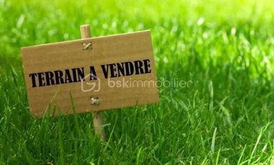 Terrain constructible - 747 m²