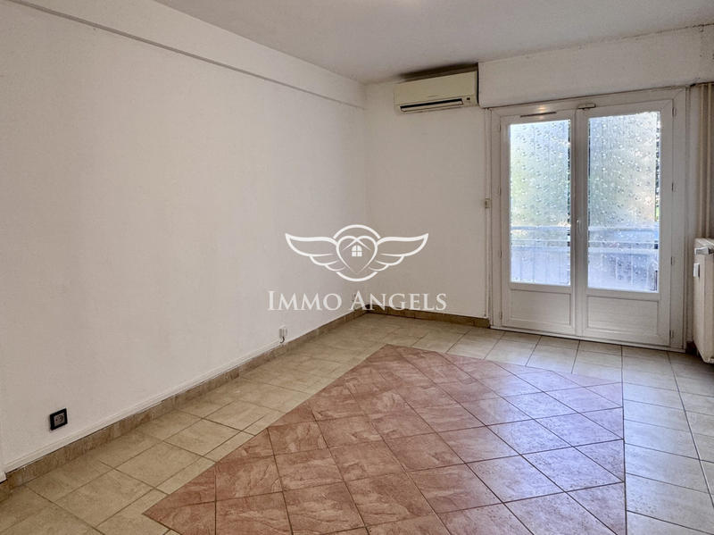 Appartement - 77 m² - 3 pièces