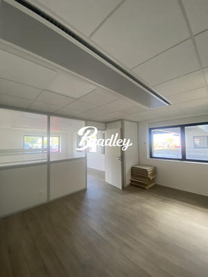 Bureau - 178 m²