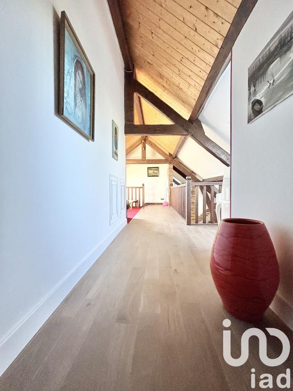 Maison - 215 m² - 8 pièces