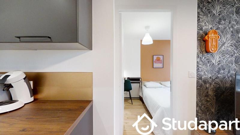 Chambre - 9 m² - 1 pièce