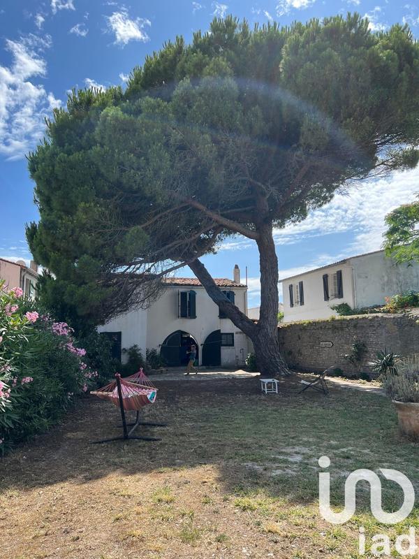 Maison - 195 m² - 8 pièces