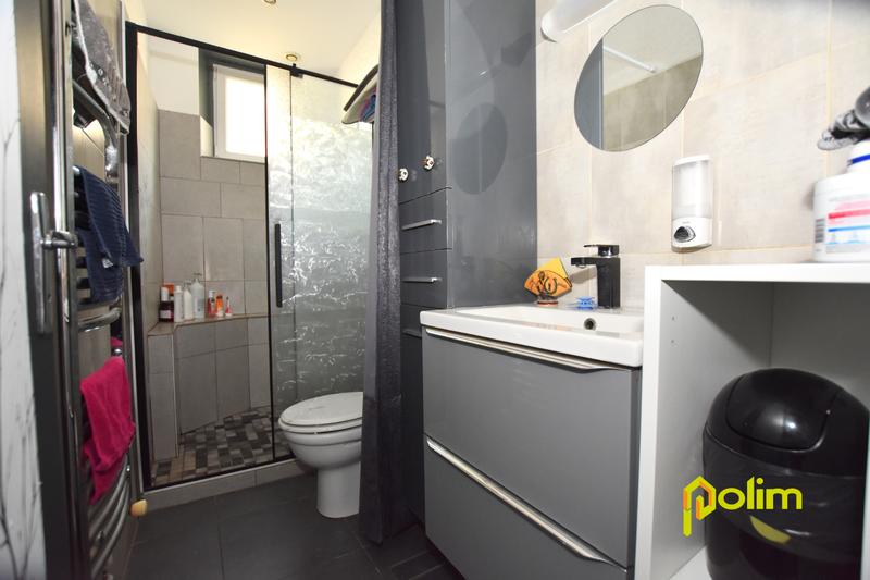 Maison - 102 m² - 4 pièces