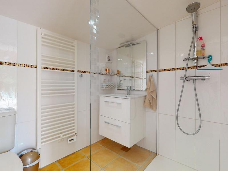 Maison en pierre - 140 m² - 6 pièces