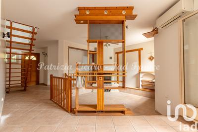 Maison - 167 m² - 7 pièces