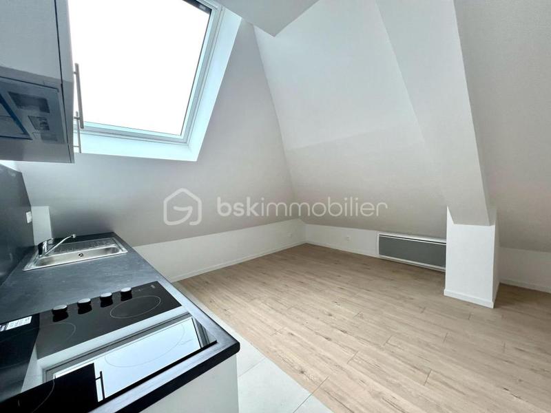 Studio - 15 m² - 2 pièces