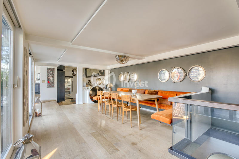 Maison - 260 m² - 8 pièces