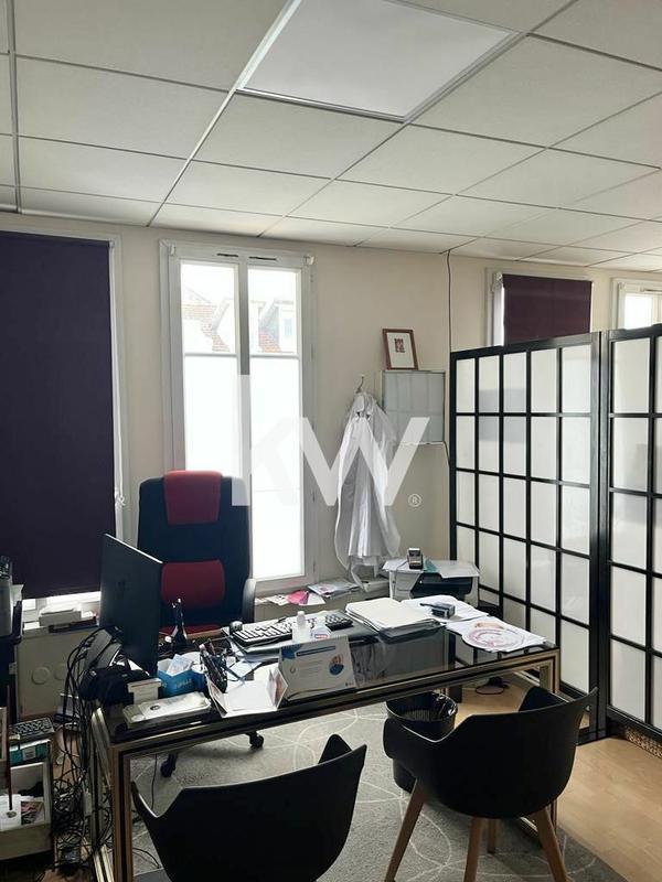 Magasins - 308 m² - 16 pièces