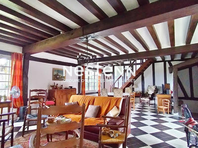 Demeure - 146 m² - 6 pièces