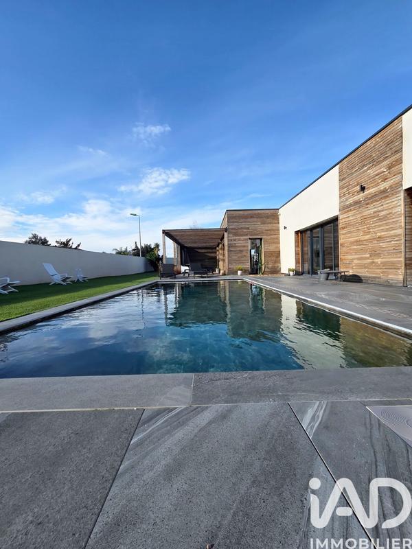 Maison de maîtres - 275 m² - 6 pièces